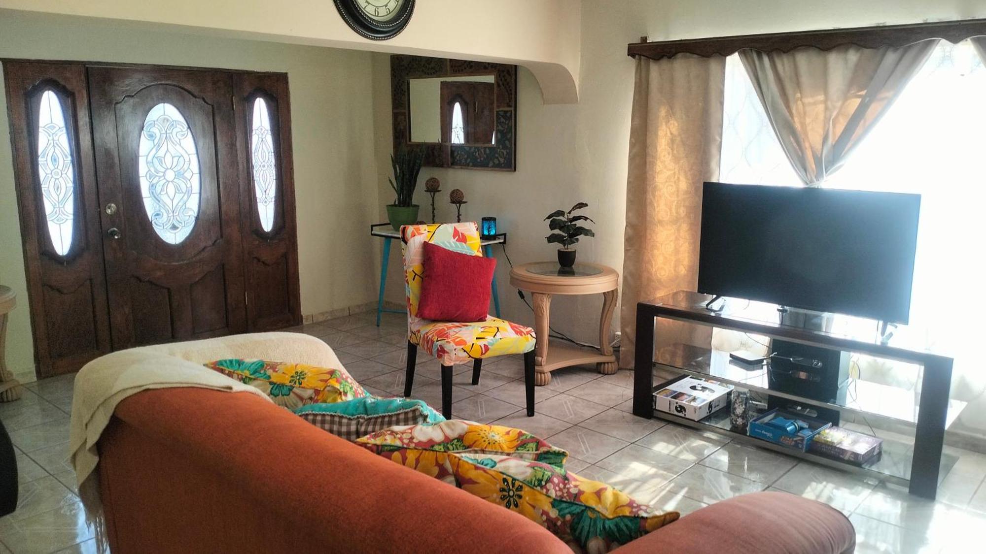 Geranios Villa ซิวดัด ฮัวเรซ ภายนอก รูปภาพ